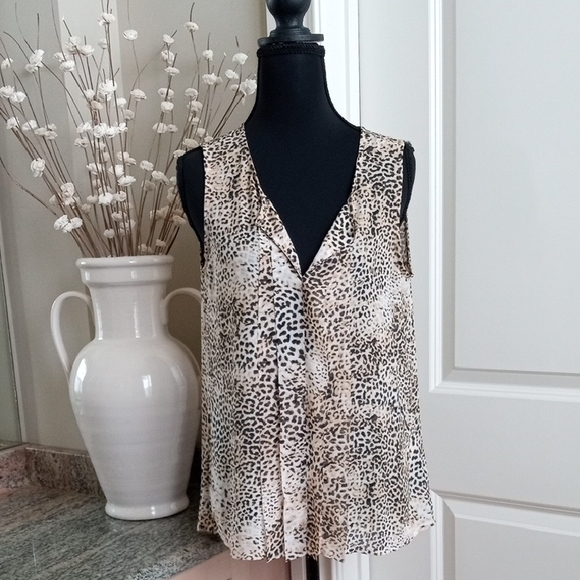 Rose & Olive Tops - Rose & Olive Brown Tan Sleeveless Blouse